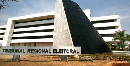 TRE-DF amplia atendimento durante feriado para regularização do título de eleitor